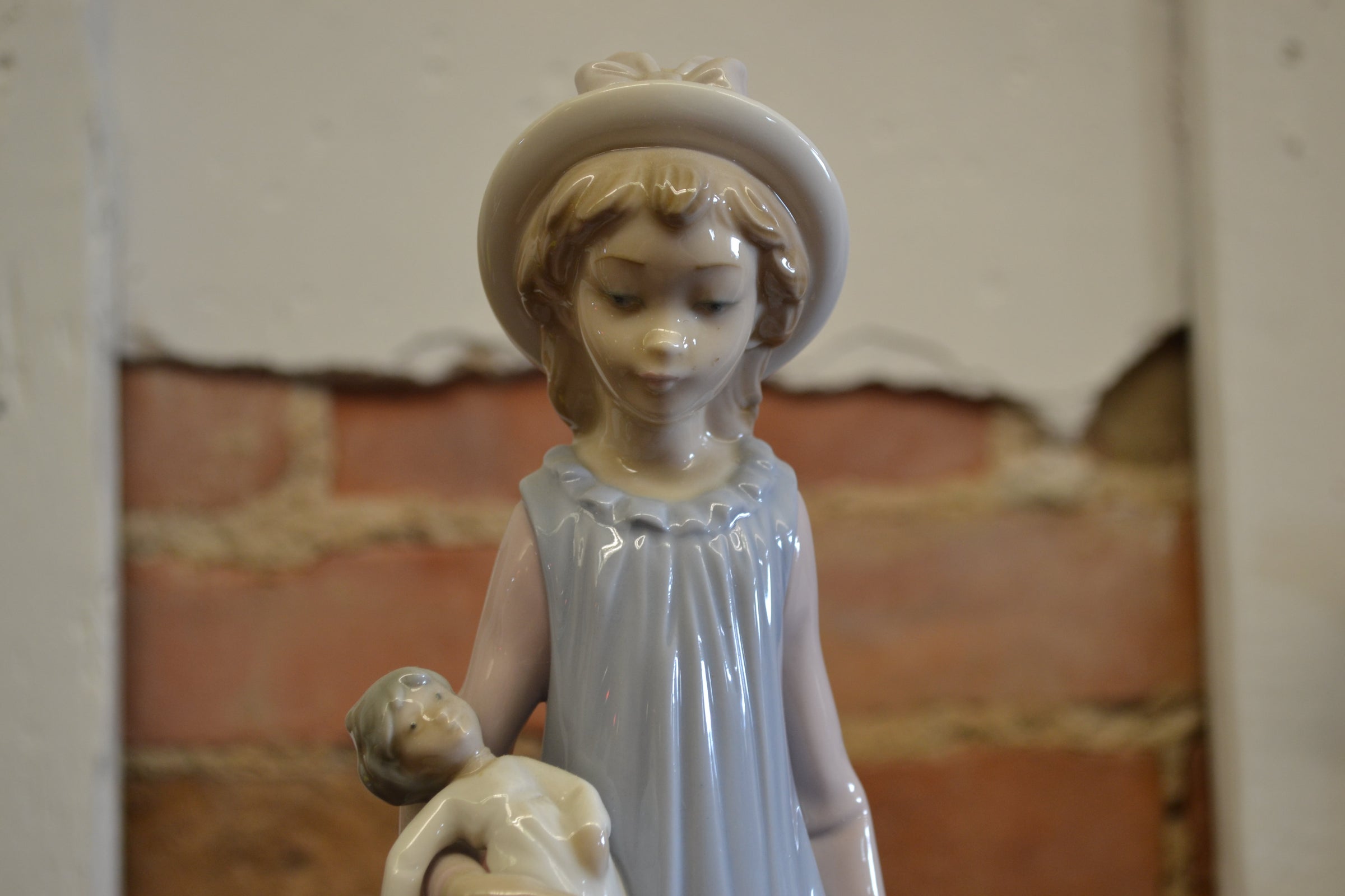 Lladro Figurines | Copper Town Treasures